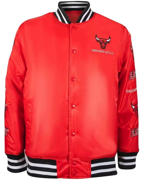 Ultra Game NBA Chicago Bulls East Red Satin Jacket