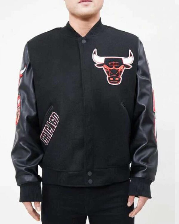 Men’s Pro Standard Chicago Bulls Varsity Black Jacket