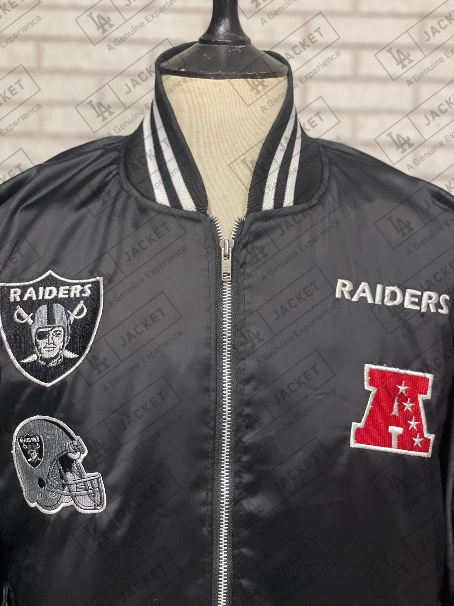 Las Vegas Raiders Varsity Jacket - Champions - NFL Letterman Jacket L